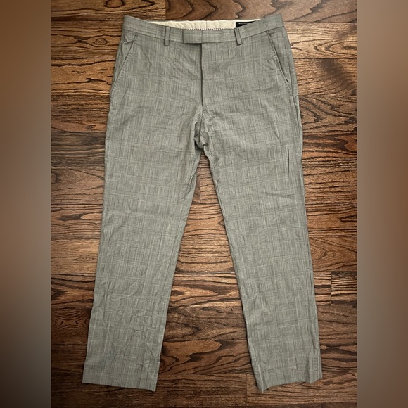 Banana Republic Men's Glen Plaid Wool Dress Pants. Size 34. - Picture 1 of 8